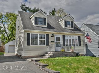 236 Baldwin Ave, Hasbrouck Heights, NJ 07604