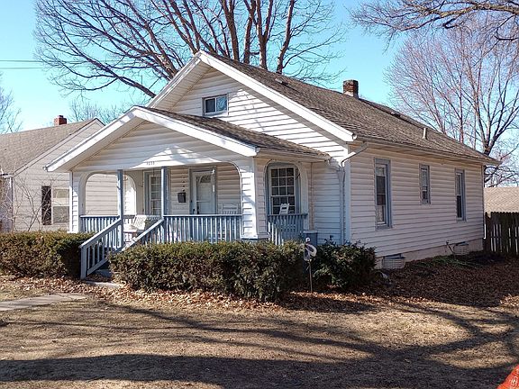 2nd image of 1500 S Spring St