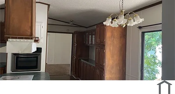 521 E Veterans Memorial Blvd #327 — Photo 2
