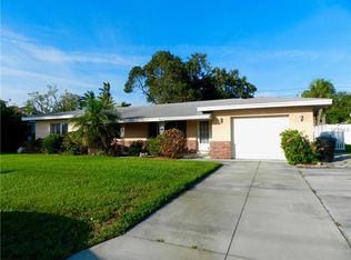 2525 S Shore Dr SE, Saint Petersburg, FL 33705
