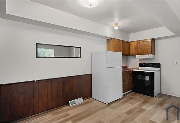 2nd image of 8816 Lucas And Hunt Rd #8816C