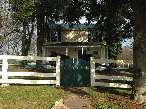 9825 Meetze Rd Photo 1