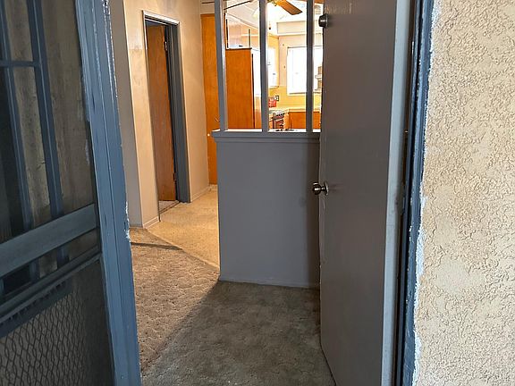 4th image of 11120 Whittier Blvd #B