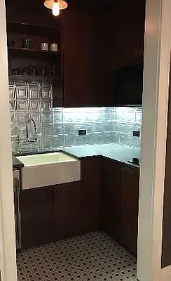 Sold by Flat Iron Real Estate | media 21