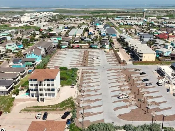 770 Sandcastle Dr Unit 31, Port Aransas, TX 78373