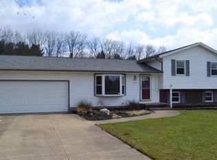 5831 Canterbury Rd, Akron, OH 44319