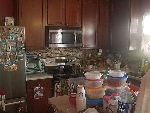 5th image of 2264 Odell St #1