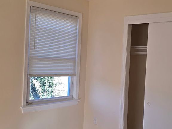 4th image of 3420 Oliver St