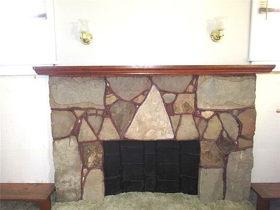 4th image of 3964 Logans Ferry Rd