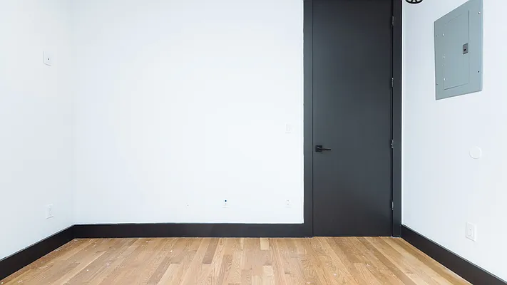 Rented by Nooklyn NYC LLC | media 41