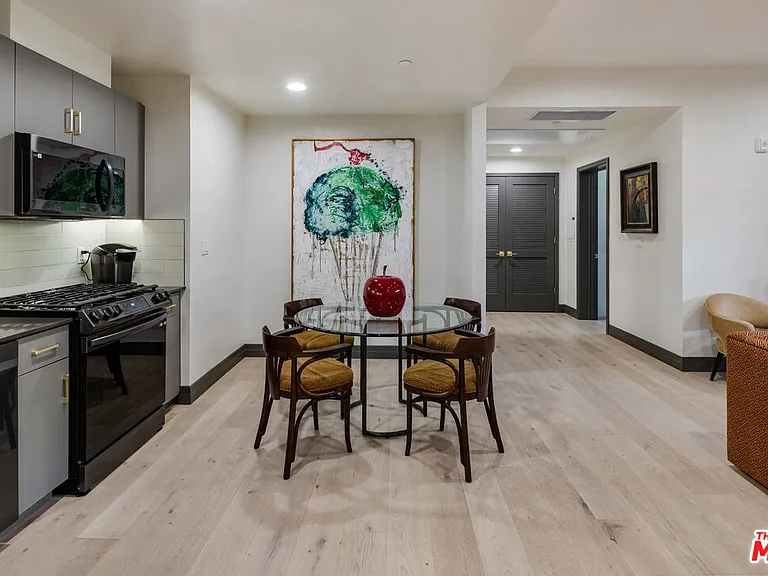 118 N Orlando Ave #201 — Photo 8