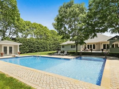 142 W Neck Rd, Southampton, NY, 11968