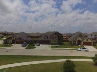 1808 Roundtree Rd, Heathridge, TX 75126