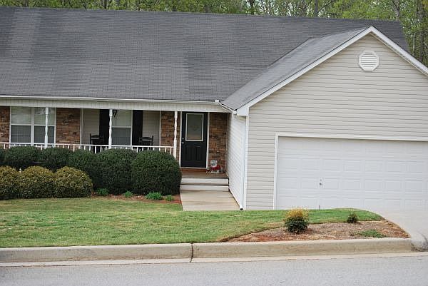 2nd image of 545 Providence Cir