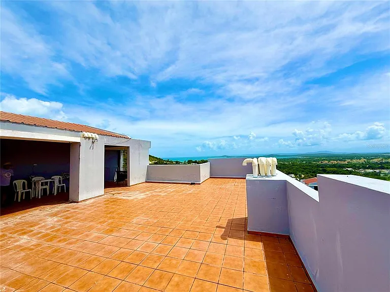 PH-7 La Costa Apts #H-7 — Photo 3