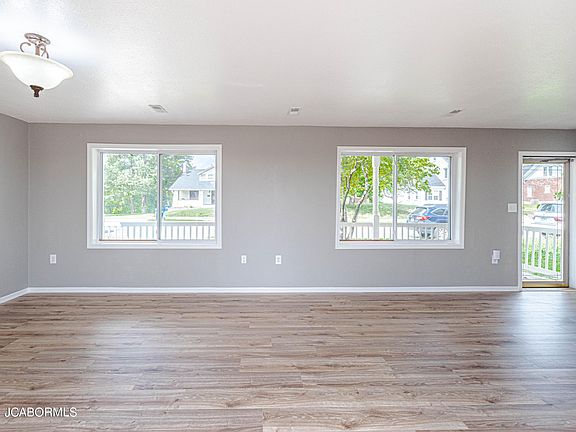 3rd image of 1407 W Main St