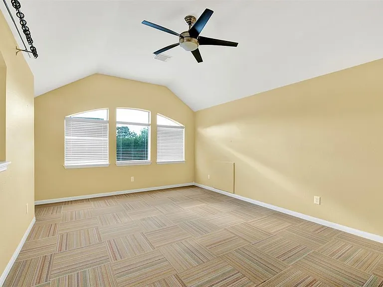 25431 Hall Meadow Ln — Photo 20