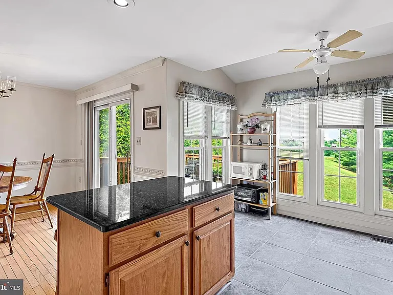 5556 Rivendell Pl — Photo 7