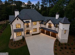 10745 Shallowford Rd, Roswell, GA 30075