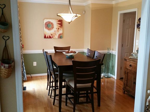 4th image of 7302 Harvestview Ct