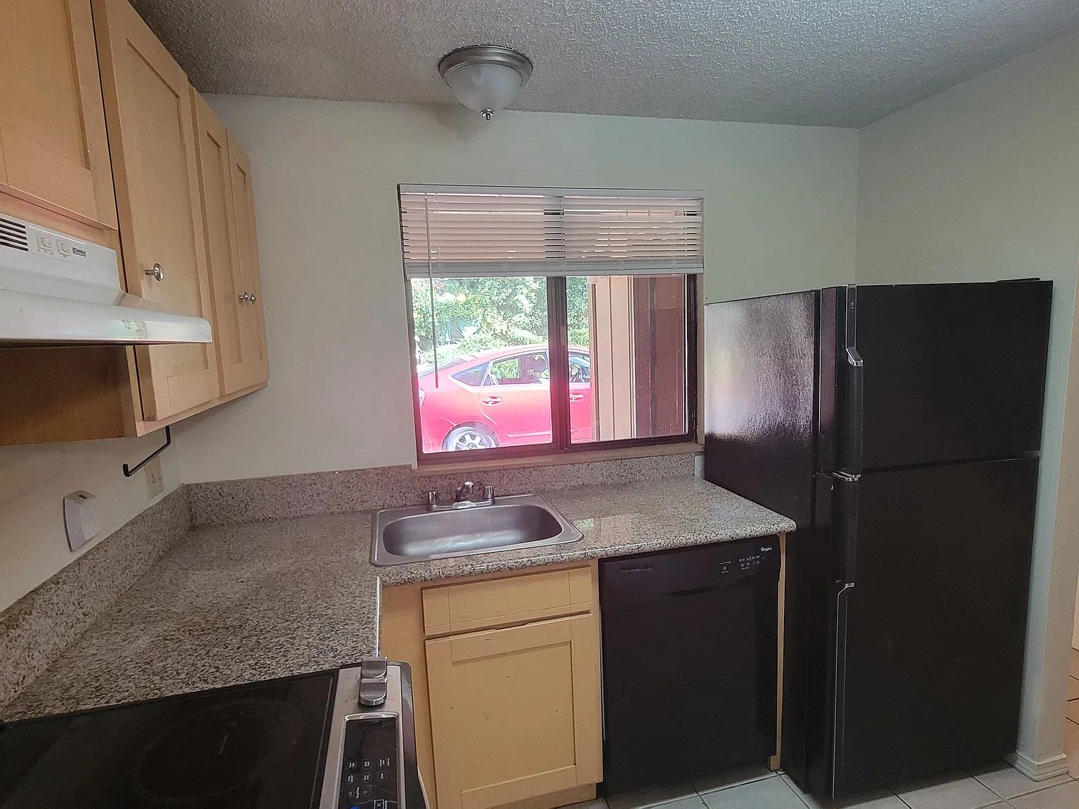 2 bed, 1.5 bath, 980 sqft, $1,600 — Photo 4