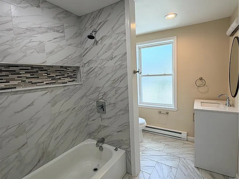 718 Ferry St — Photo 20