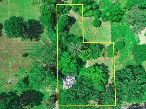 1153 Lake Dr SE, Bessemer, AL 35022
