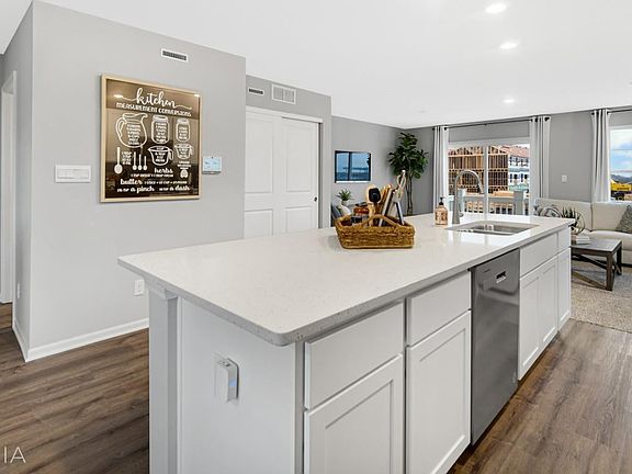 4th image of 8682 Larkspur Lane St