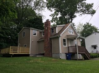 240 Overland Rd, Mahopac, NY 10541