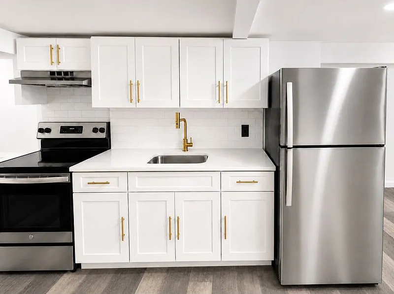 Studio, 1.0 bath, 400 sqft, $1,900 — Photo 1