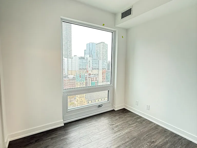 88 Queen St E #2110 — Photo 9