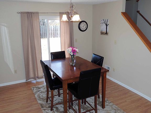 4th image of 334 Brixton Woods Dr W