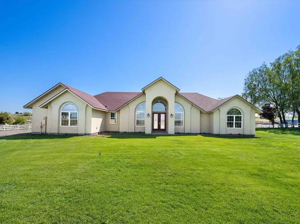 420 Tuck Rd, Pasco, WA 99301