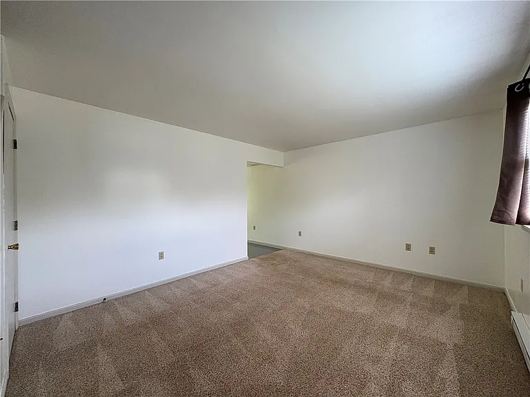216 Pleasantview Dr — Photo 3