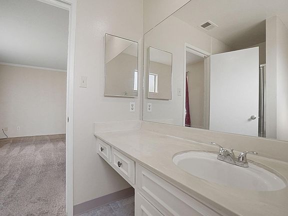 4th image of 8701 Stonewood Dr