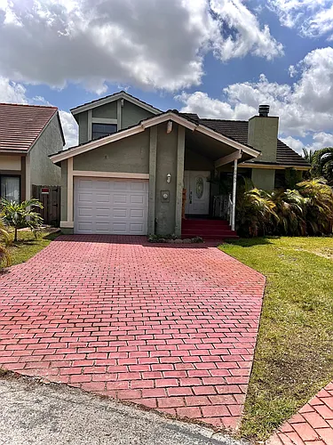 9645 SW 148th Pl Photo 1