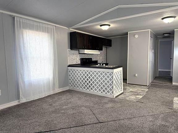 3rd image of 51 Boardwalk Cir #51