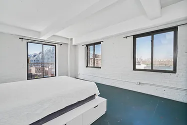 Sold by Avenue Sotheby's International Realty