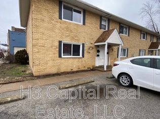 412 Madison Ave APT D, Madison, IL 62060