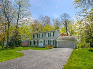 633 Vintage Ln, Rochester, NY 14615