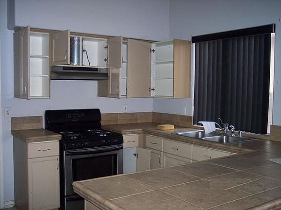 5th image of 1302 Basin Brook Dr