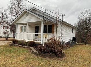 1225 Parkway Dr, Saint Clair, MO 63077