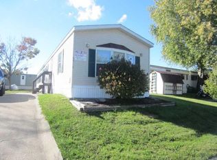 6518 Robby Ln, Ravenna, OH 44266