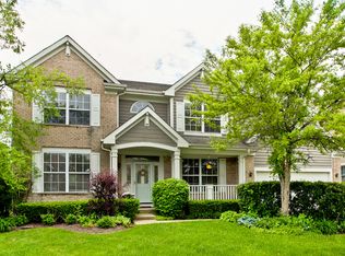 403 Sycamore St, Vernon Hills, IL 60061