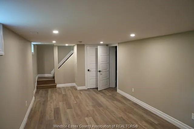 955 Roseland Dr S — Photo 11