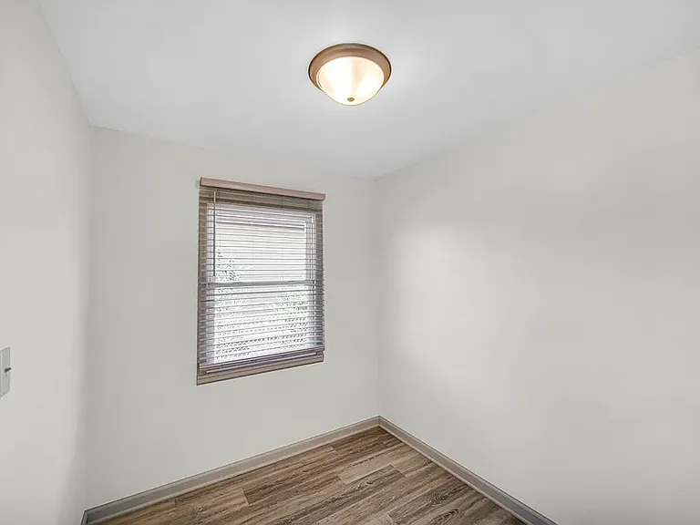 6740 Olcott Ave — Photo 10