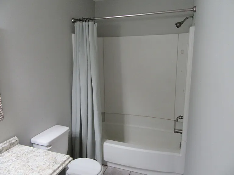 1113 Arthur Ave — Photo 26