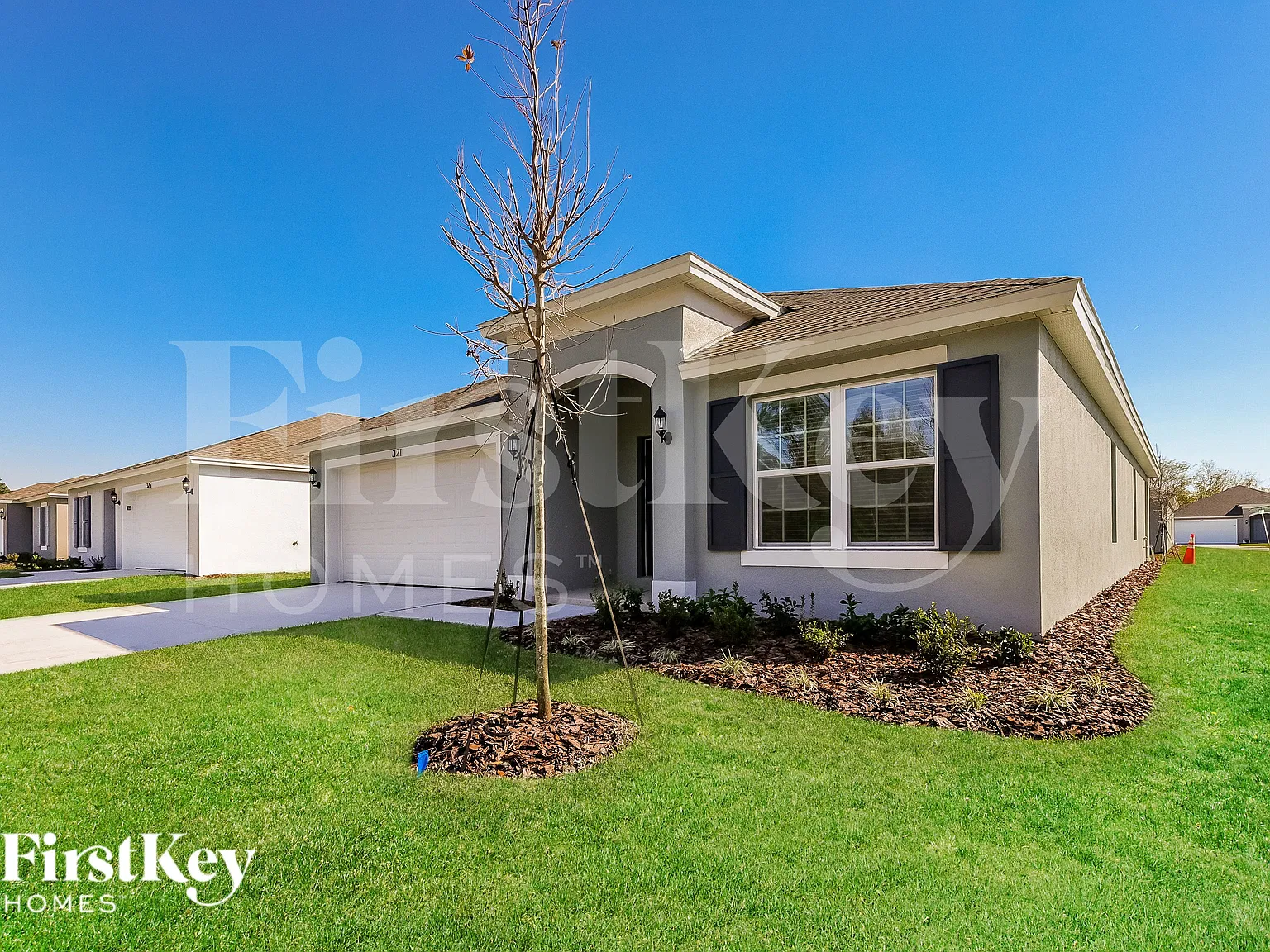 4 bed, 2.0 bath, 2110 sqft, $2,045 — Photo 2