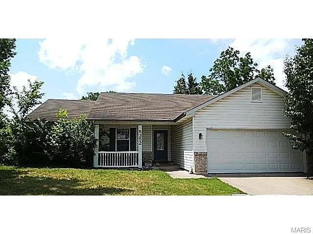 5352 Main St photo 1