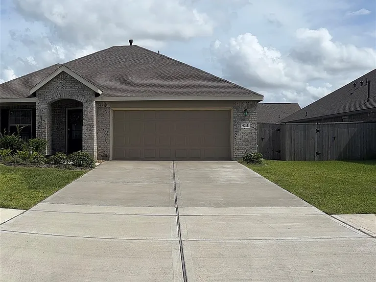 4314 Liberty Ranch Way — Photo 2